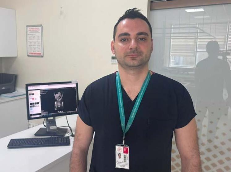 Zayıflamak İsterken Kabusu Yaşadı: Midesinden 13 Santimetrelik Diş Fırçası Çıktı... İşte Doktorları Şaşkına Çeviren Olay