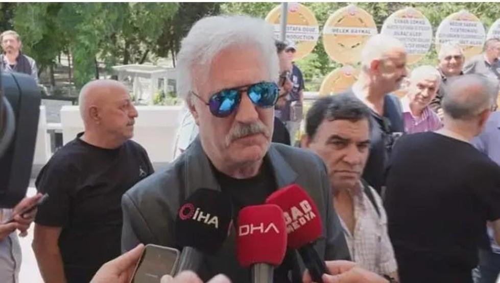 Türk Tiyatrosunun Usta İsmi Zihni Göktaya Son Veda Kızına Bıraktığı Son Mektup Herkesi Ağlattı