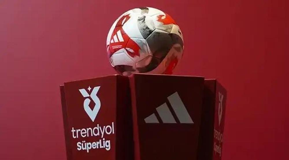SÜPER LİG FİKSTÜRÜ AÇIKLANDI: 2026-2027 sezonu fikstürü belli oldu İşte Beşiktaş, Galatasaray, Fenerbahçe ve Trabzonspor derbi tarihleri