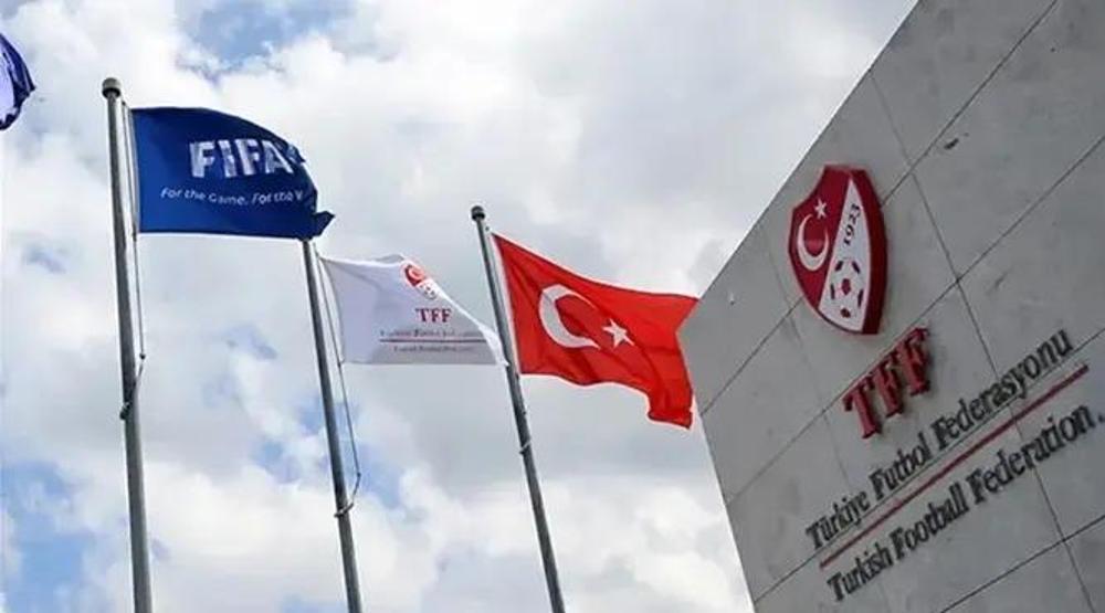 SÜPER LİG FİKSTÜRÜ AÇIKLANDI: 2026-2027 sezonu fikstürü belli oldu İşte Beşiktaş, Galatasaray, Fenerbahçe ve Trabzonspor derbi tarihleri