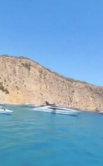 Megastar Tarkandan tatil pozları Beğeni butonu çöktü İbizadan selamlar