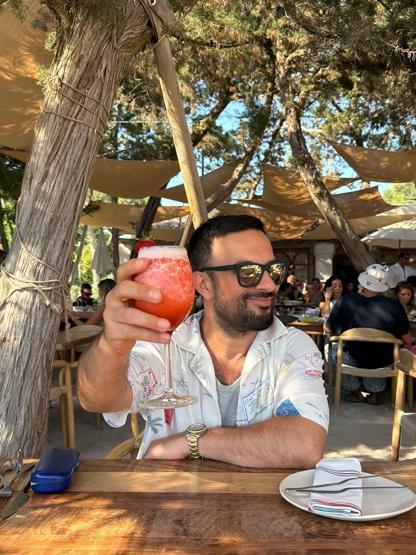 Megastar Tarkandan tatil pozları Beğeni butonu çöktü İbizadan selamlar