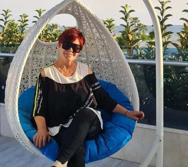 Emel Müftüoğlu 1 yılda 22 kilo verdi Son hali sanal medyada gündem oldu