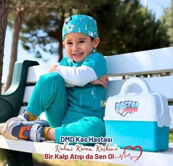 Yüzlerce hastasını hayata bağlayan onkolog, DMD hastası oğluna şifa arıyor