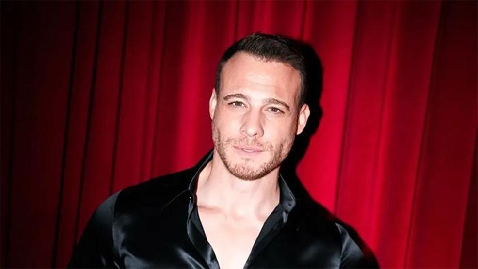 Kerem Bürsin Kariyerinde Bir İlk Yaşadı Dünyaca Ünlü Yıldızlarla Aynı Listede: Şöhret Yoluna Yıldızı Eklendi....