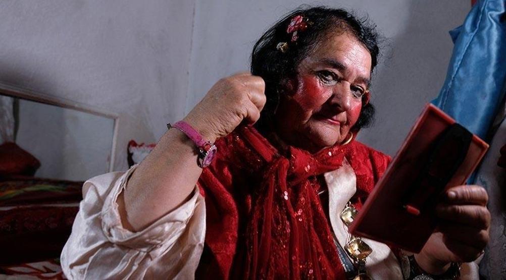 Hayatı belgesellere ve dizilere konu olmuştu Kırmızılı kadın hayatını kaybetti