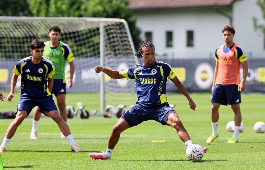 Fenerbahçe’de hazırlıklar devam ediyor