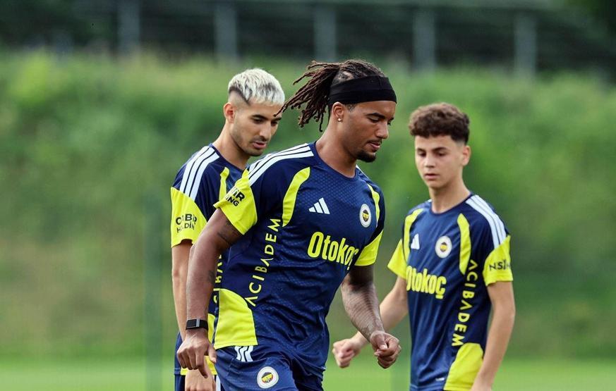 Fenerbahçe’de hazırlıklar devam ediyor