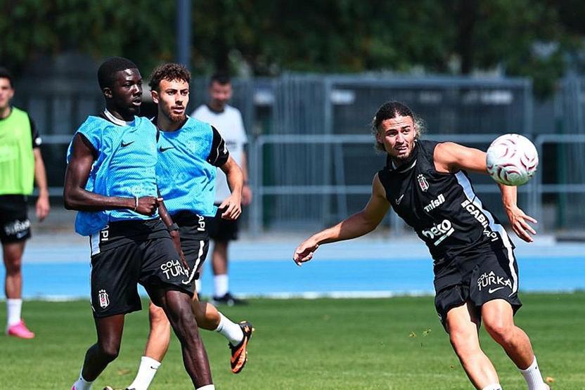 Beşiktaş, günü tek antrenmanla kapattı 1 günde 2 maç oynayacaklar