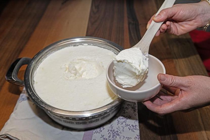 ADETA DOĞAL UYKU İLACI 34 miligram magnezyum içeriyor: 1 tane yemek yetiyor Kalp sağlığını destekliyor, tokluk hissi sağlıyor