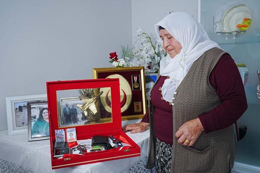 15 Temmuz gecesini anlattı: Kızının cenazesini beklerken oğlunu şehit verdi