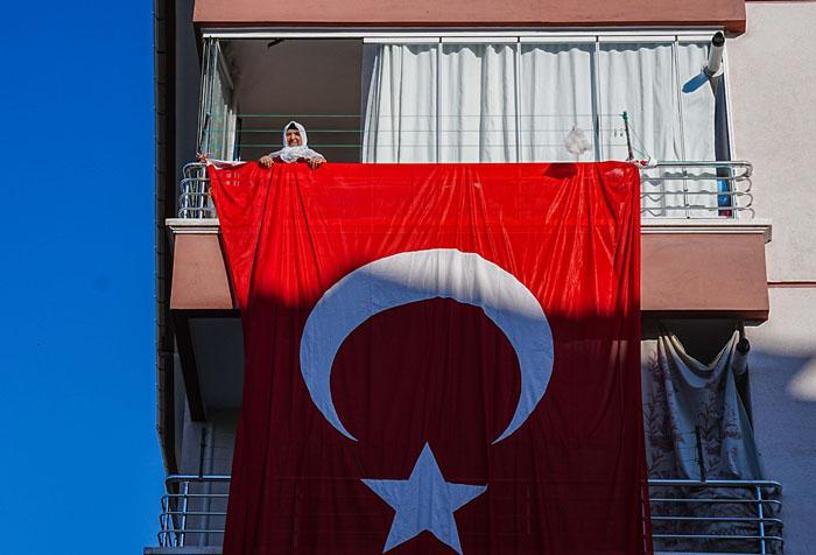 15 Temmuz gecesini anlattı: Kızının cenazesini beklerken oğlunu şehit verdi