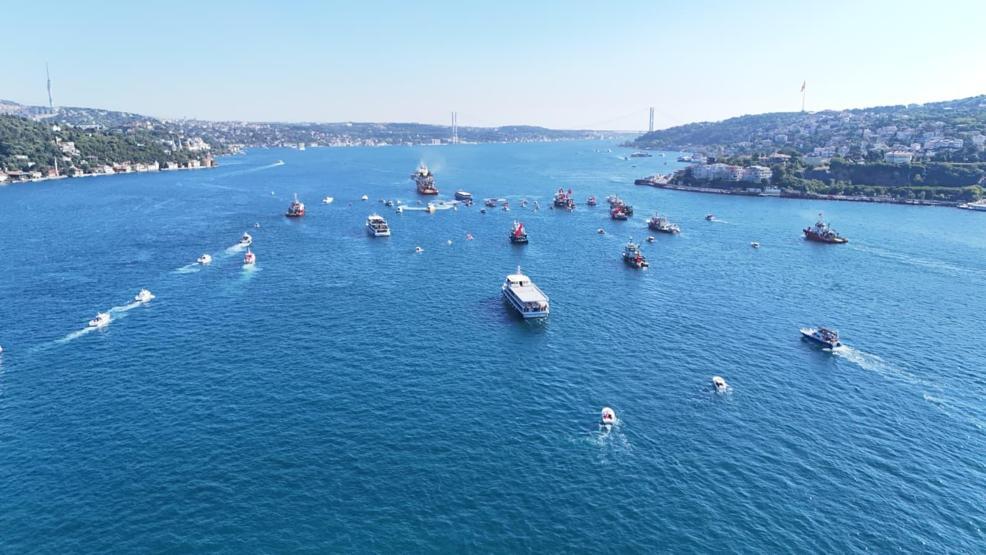 Boğazda Denizden Karaya 15 Temmuz korteji
