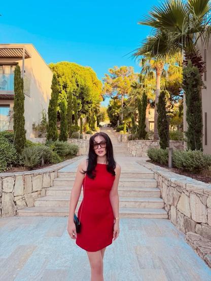 Güller ve Günahların Zeynepi Cemre Bayselden tatil pozları Yorumlar peş peşe geldi: Maşallah