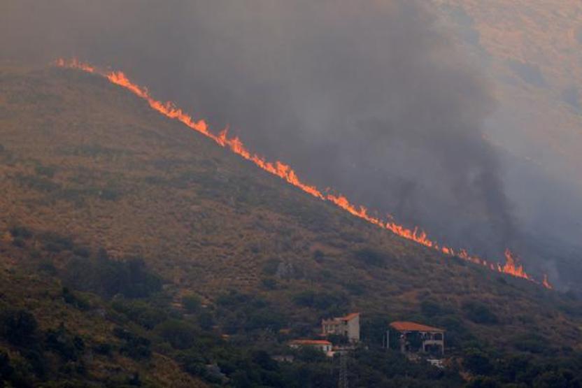 İtalya alevlere teslim Ekipler havadan müdahale ediyor