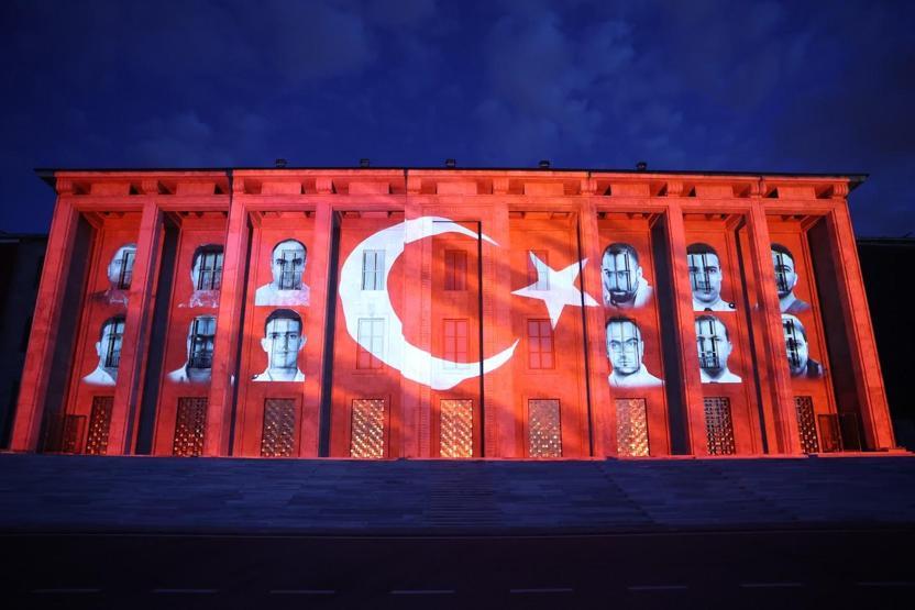 15 Temmuz Destanı TBMM duvarlarında yeniden canlandı