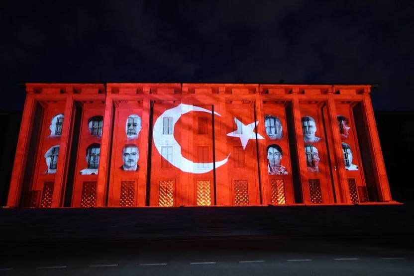 15 Temmuz Destanı TBMM duvarlarında yeniden canlandı