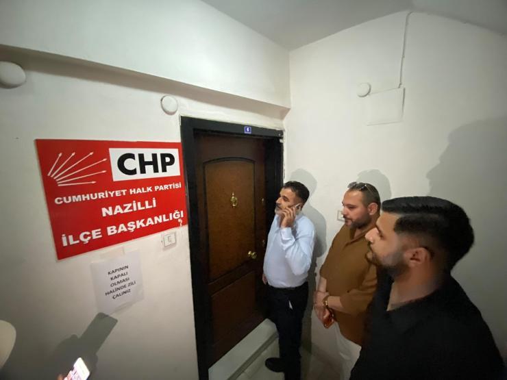 CHP Nazillide koltuk kavgası Kapı kilitledi, yeni başkan dışarıda kaldı