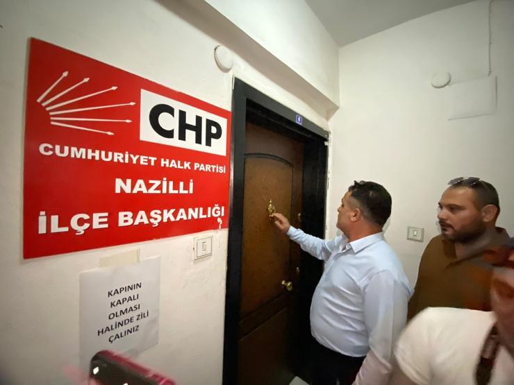 CHP Nazillide koltuk kavgası Kapı kilitledi, yeni başkan dışarıda kaldı