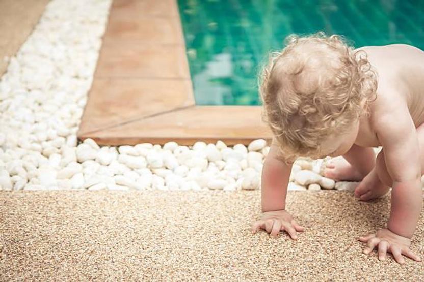 Bebekli ailelere tatil öncesi kritik uyarı Deniz, havuzdan daha güvenli olabilir