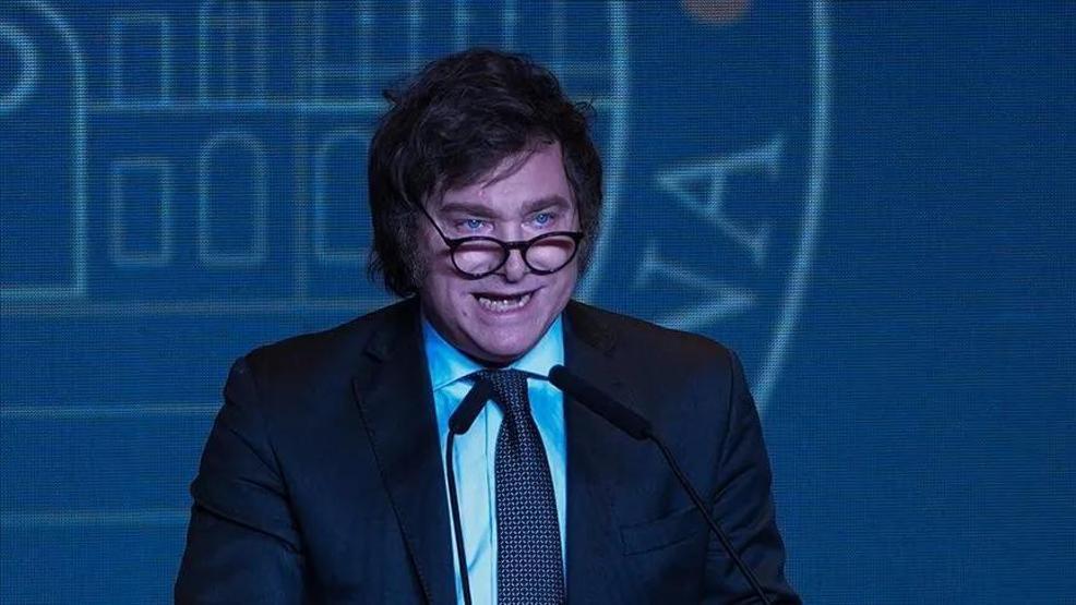Milei’nin Dünya Kupası ‘totemi’ “ABD’ye asla gitmem” dedi, final maçını başkanlık konutunda montla izleyecek…