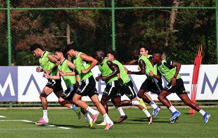 Beşiktaş, Midtjylland maçına hazırlanıyor