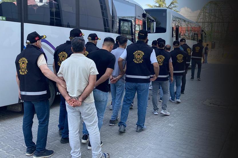 İki aile arasındaki kavga cezaevinde bitti Polisin de yaralandığı kavgada 5 tutuklama