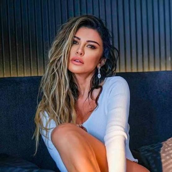Dansları Eleştiriliyordu, Selen Görgüzel Sessizliğini Bozdu: Yapay Zekâdan Manifest’e: Bomba Açıklamalar Yapay Zekayla Evleneceğim