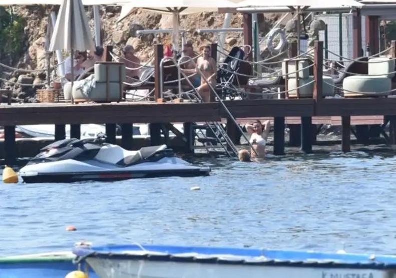Ebru Şahin, Evrim Alasya ve Pelin Karahan’dan Yaz Pozları Como Gölünden Bodrum’a İşte Ünlü Oyuncuların Yaz Halleri