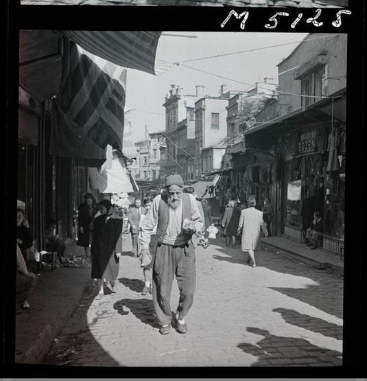 İsveçli fotoğrafçının arşivi gün yüzüne çıktı: İşte eski İstanbul