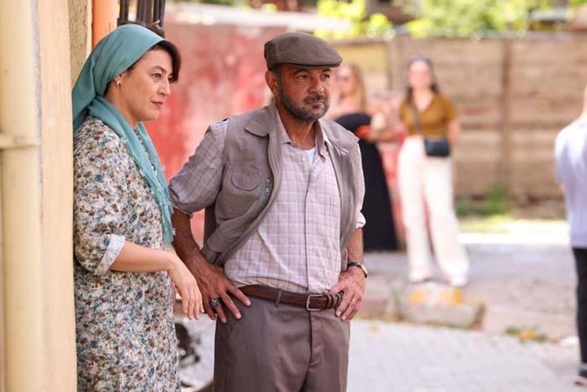 Karlıova Ailesinin Haysiyetli Babası Kerem Alışık Yeni Karakterini Anlattı: Sadıkın Çok Derin Bir Geçmişi Bir de Hiç Geçmemişi Var
