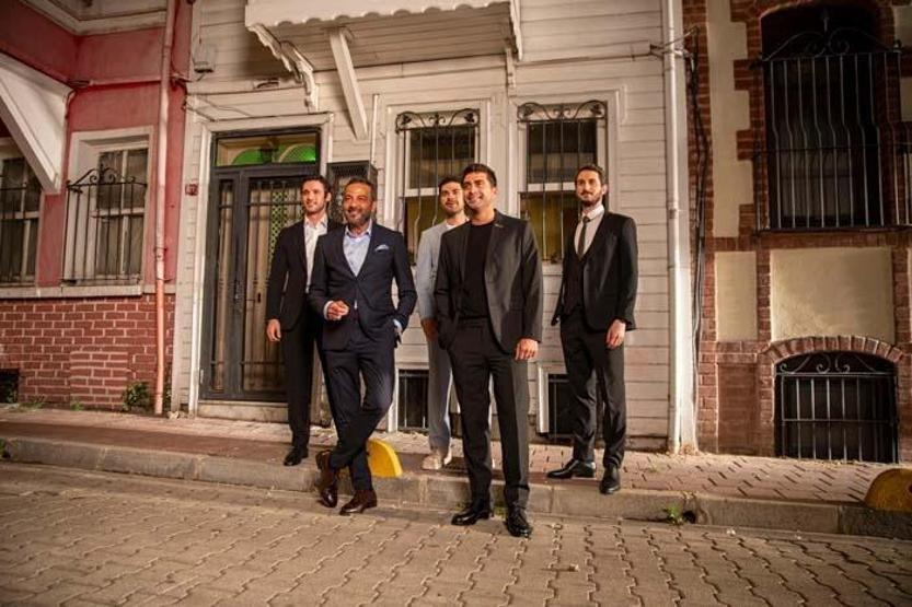 Karlıova Ailesinin Haysiyetli Babası Kerem Alışık Yeni Karakterini Anlattı: Sadıkın Çok Derin Bir Geçmişi Bir de Hiç Geçmemişi Var