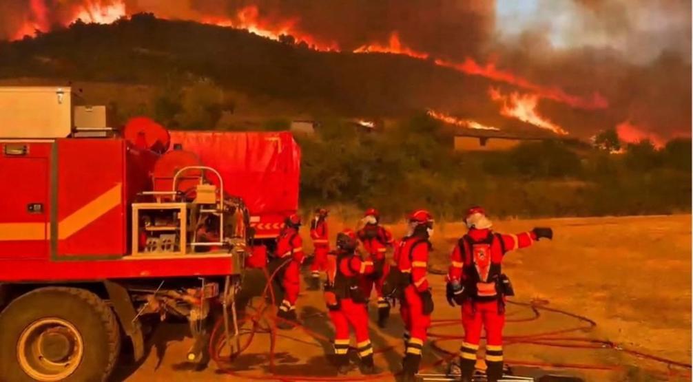 İspanya ‘en zorlu yangınla’ karşı karşıya: Cehennem gibi görüntüler