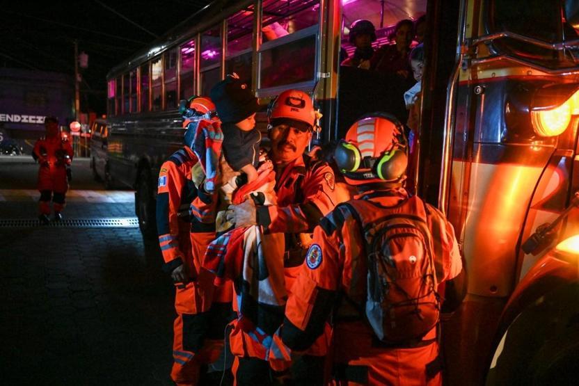 Fuego Yanardağı uyandı O ülke ‘turuncu’ alarmda: Acil tahliyeler başladı…