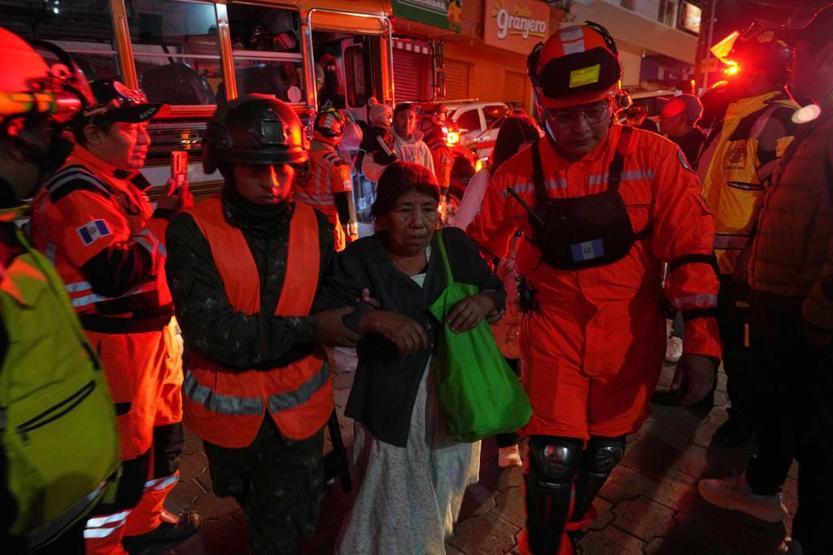 Fuego Yanardağı uyandı O ülke ‘turuncu’ alarmda: Acil tahliyeler başladı…