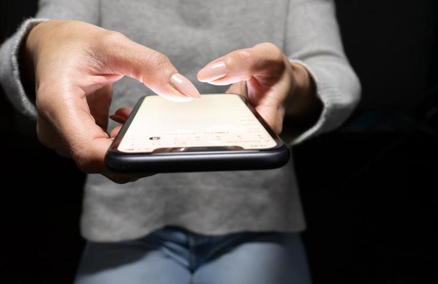Instagramdan kazanç dönemi Hande Erçel, Ece Erken, Gülben Ergen... Ünlüler abonelikten ne kadar kazanıyor