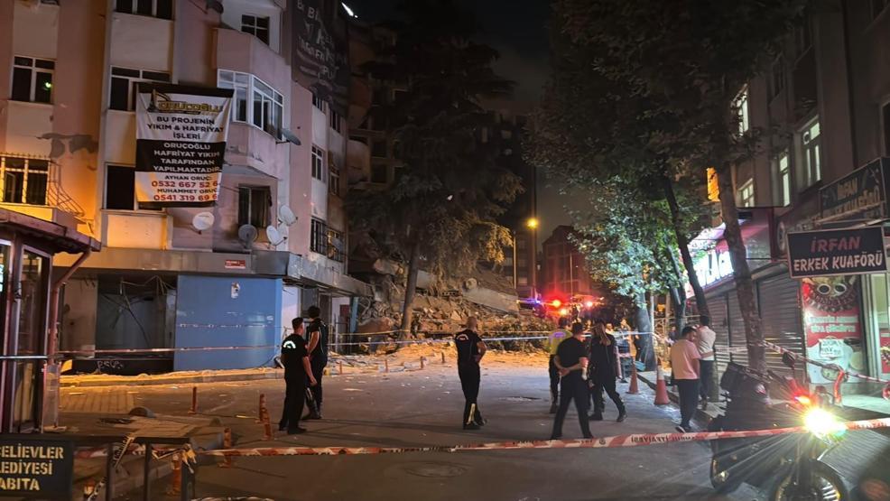 Bahçelievlerde 4 katlı bina çöktü