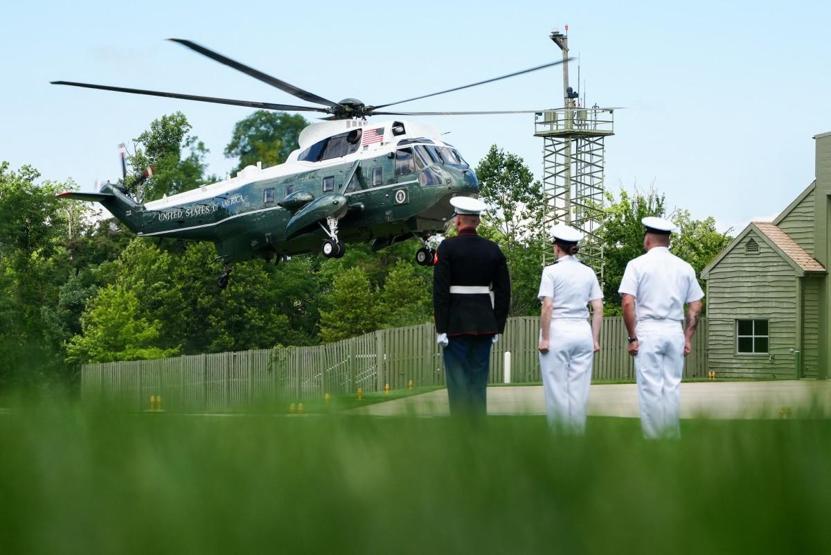 Trumpın helikopteri ile havada tehlikeli yakınlaşma: Soruşturma başlatıldı