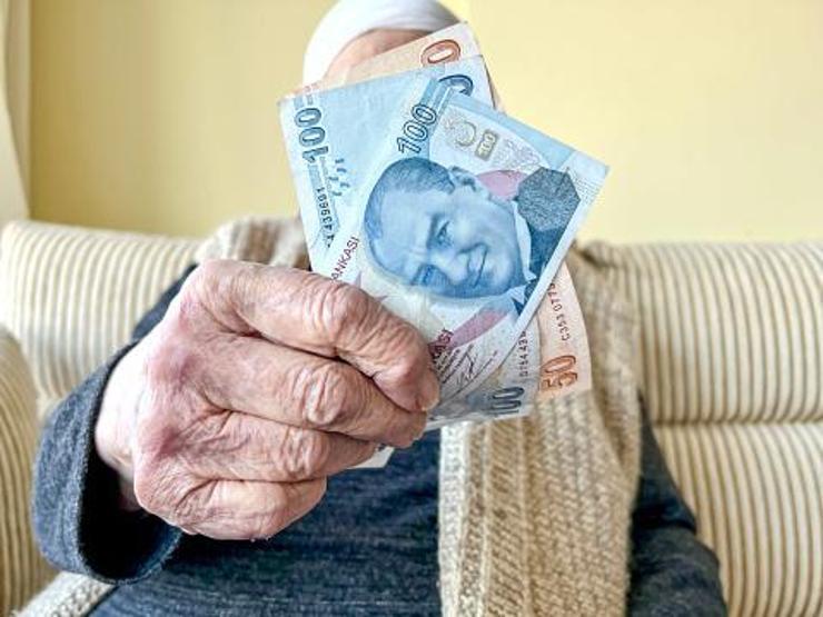 SON DAKİKA EMEKLİ HABERİ | Emekli maaş farkları bugün yatıyor Kim ne kadar ödeme alacak