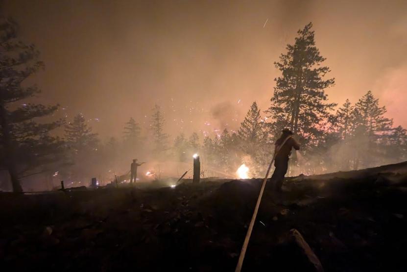 Kanada alev alev yanıyor Hızla ilerledi: 20 bin kişi evini terk etmek zorunda kaldı....