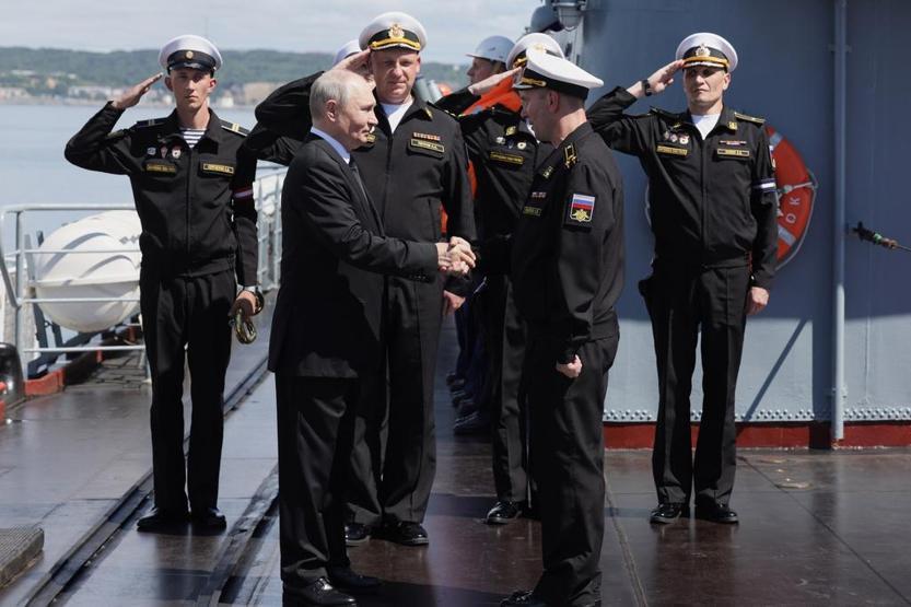 Putin resti çekti Avrupa’ya misilleme tehdidi: Gemilere el konulabileceğinin sinyalini verdi…