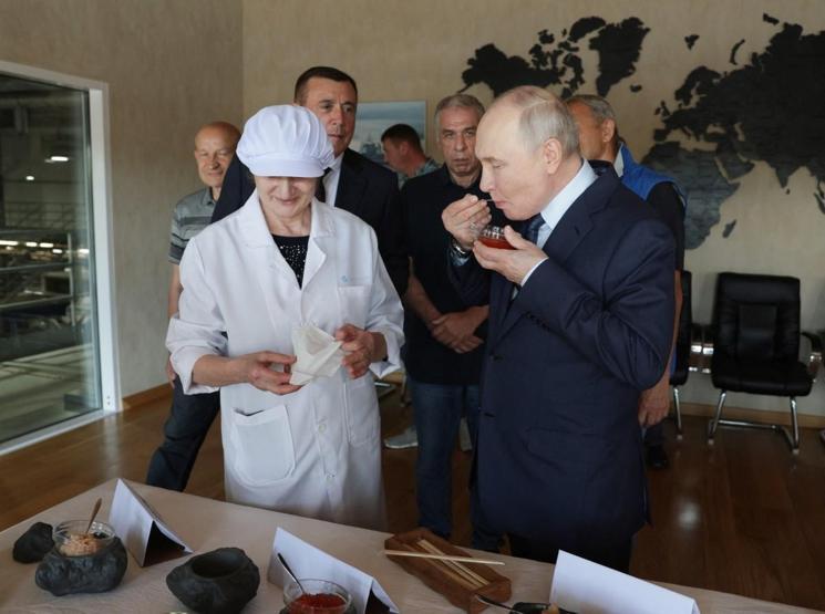 Rusya-Japonya arasında sert rüzgarlar: Putinin ziyareti, 80 yıllık krizi yeniden alevlendirdi