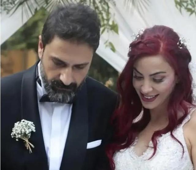Erhan Çelik’in Boşanma Aşamasındaki Eşi Özlem Gültekin Hayatını Kaybetti