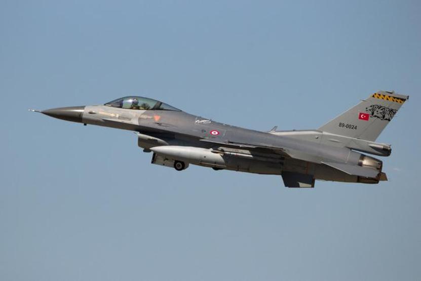 NATO hava sahasında alarm Letonyada İHA düşürüldü: Müdahaleye Türk F-16ları da katıldı...