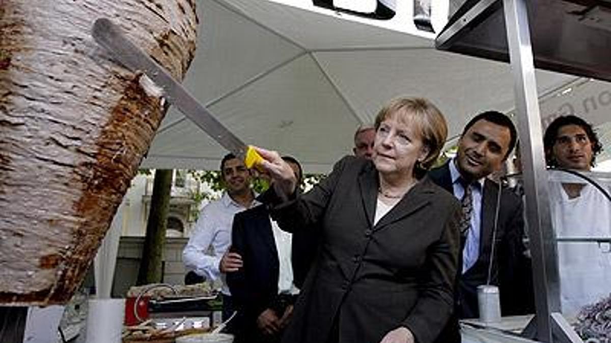 Angela Merkel döner kesti - Son Dakika Dünya Haberleri CNN Türk