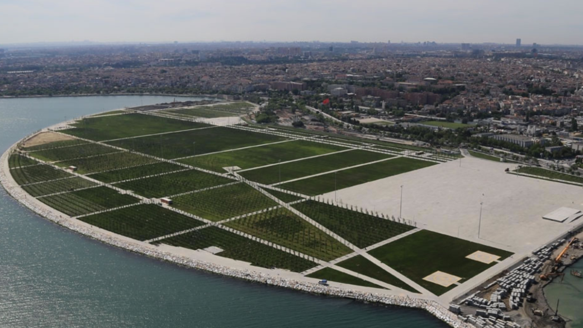 İstanbul 7 Ağustos Pazar günü Yenikapı'da yapılacak mitinge hazırlanıy...