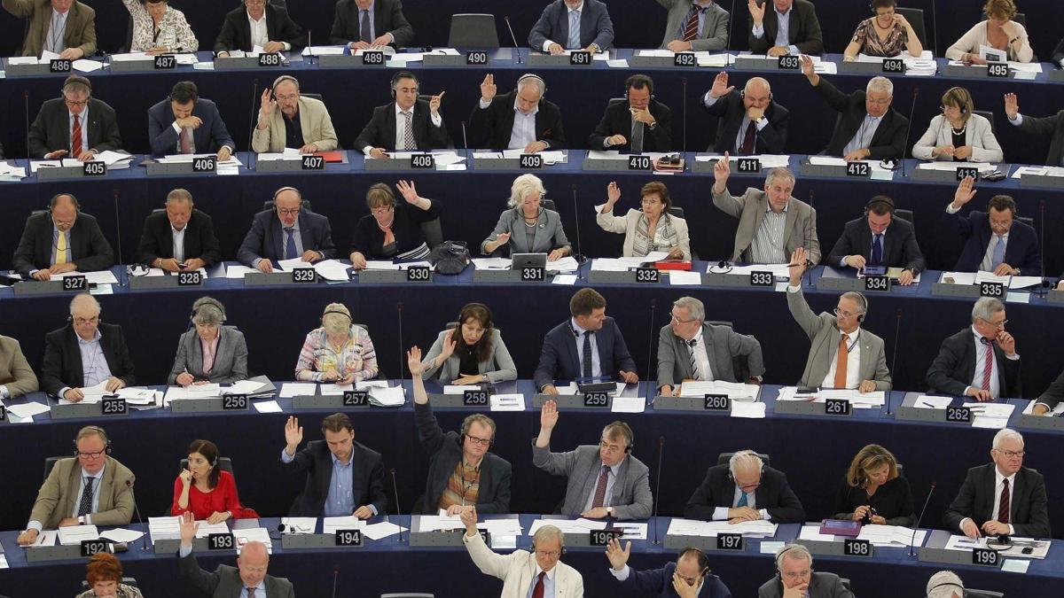 Avrupa Parlamentosu: Müzakereleri dondurun