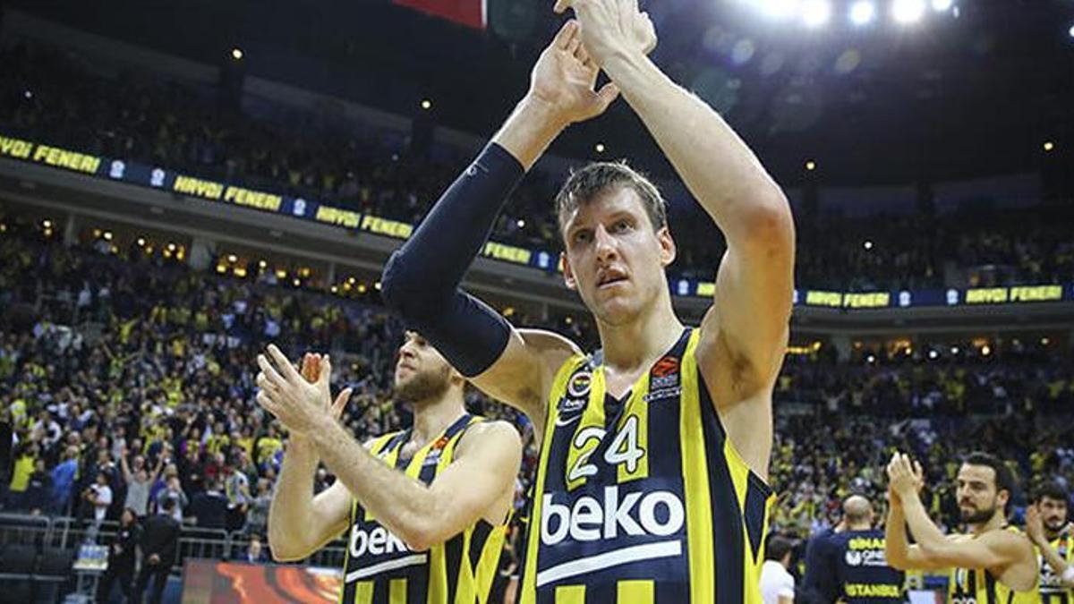 Fenerbahçe'nin eski yıldızı Jan Vesely, basketbola veda ediyor