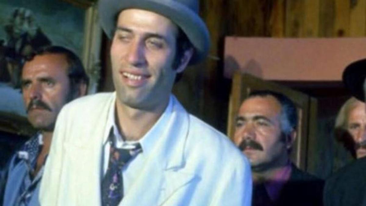 Sahte Kabadayı oyuncuları kimdir? Sahte Kabadayı konusu! Sahte Kabadayı hangi yıl çekildi?