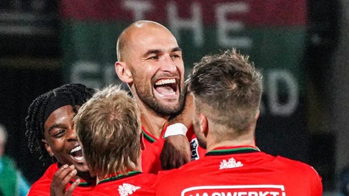 Kalp krizi geçiren Bas Dost futbola ara verdi
